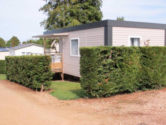 Stacaravan 2 kamers 27m² + half overdekt terras 8m²