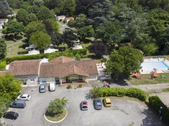 Tente meublée cyrus