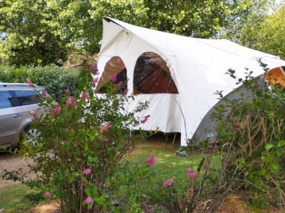 Standplaats + 1 Voertuig/CAMPER