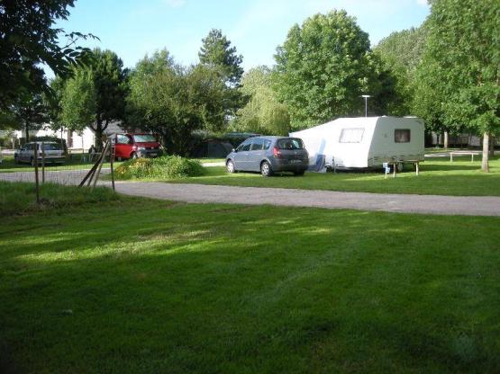 Basisprijs Comfortplaats (1 tent of caravan + 1 auto of camper / elektriciteit 10A)