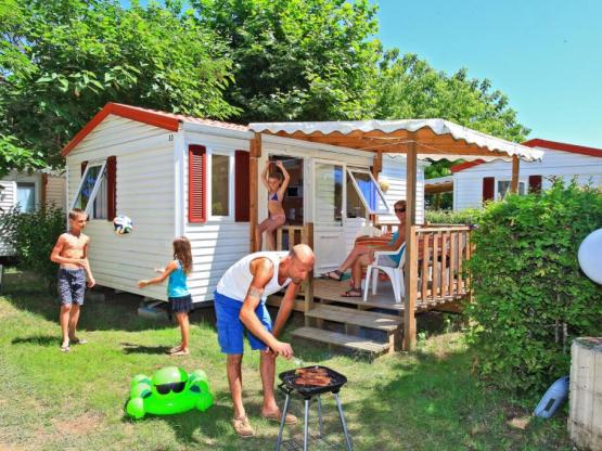 Mobilhome Super venus, wc, douche, 2 slaapkamers, overdekt terras