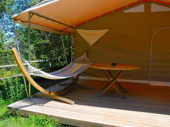 Lodge Insolite Nature Canada 2 chambres sans sanitaires - 25 m2 + 15 m² terrasse couverte