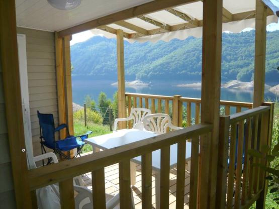 Starcaravan Confort 23 m² (2 slaapkamers) + overdekt terras 7 m²