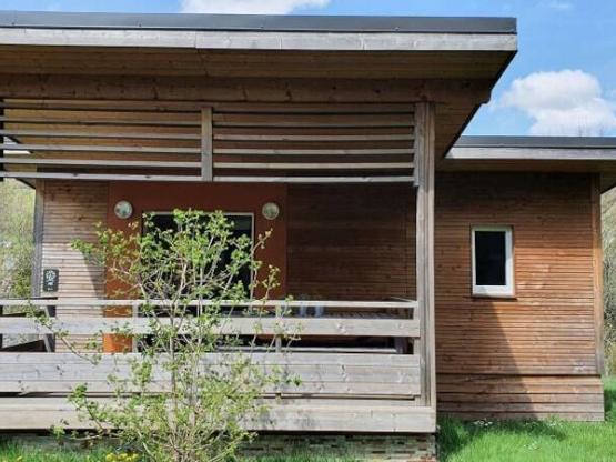 Chalet  CONFORT+ 35 m² (3 kamers) overdekt terras +TV