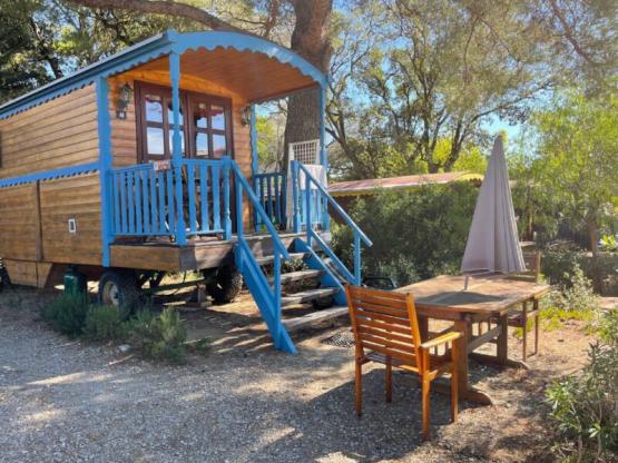 Woonwagen 21m² / 1 slaapkamer - Terras 3m²