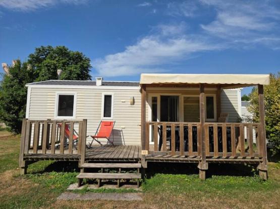 Stacaravan Bermuda 31m² + halfoverdekt terras - airconditioning optioneel