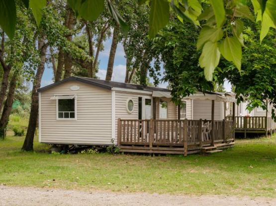 Stacaravan Comfort 31m² (3 kamers) + TV + overdekt terras 18m²