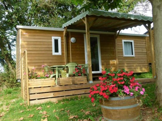 COTTAGE TRIGANO BARDAGE BOIS 2 slaapkamers 25m²  + overdekt terras