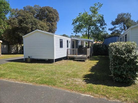 MOBIL-HOME Confort 3 kamers - terras - TV