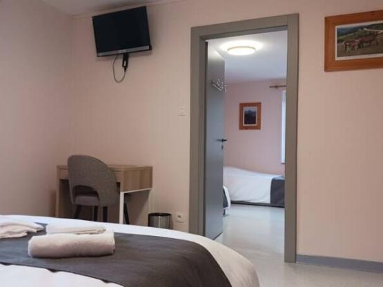 12 / KAMER VOOR 4  PERSONEN