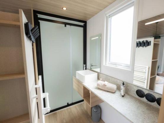 Cottage MALIBU EENVOUDIG PREMIUM  - 2 Kamers, 2 badkamers - jacuzzi