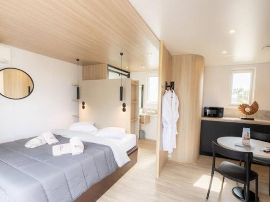 Cottage MALIBU DUBBELE PREMIUM - 2 slaapkamers + 1 ouderlijke module, 3 badkamers - jacuzzi