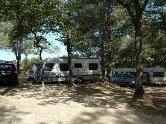 Standplaats elektriciteit 10A + voertuig