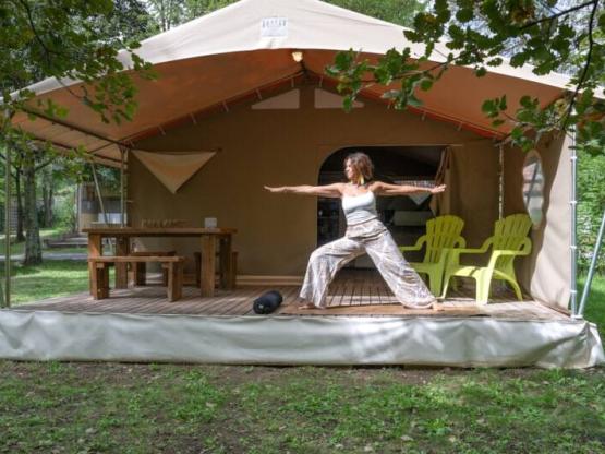 Canada tent 5 pers. - 2 kamers. -zonder sanitair