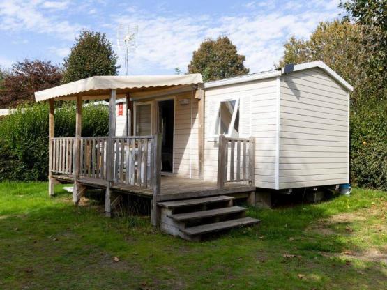 Stacaravan  - 2 kamers (zonder privé sanitair) met binnen swemmbad