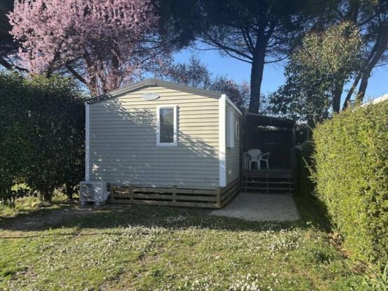 Stacaravan Lodgia 24 m² (2 Kamers) + terras + TV