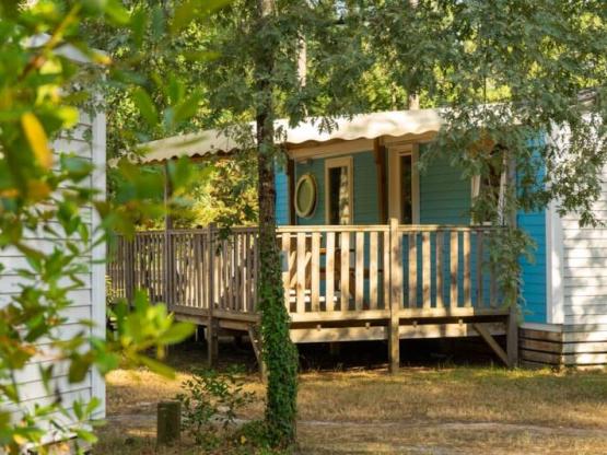 Mobil-home 3 kamers airconditioning 30m² + terras 12m²