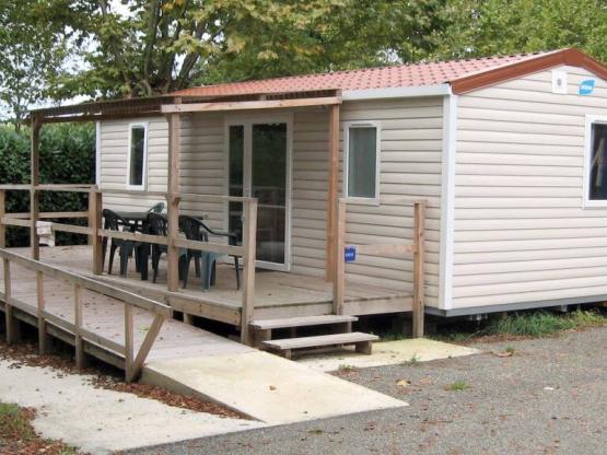 Stacaravan Confort + 30m²  (2 slaapkamers) + overdekt terras