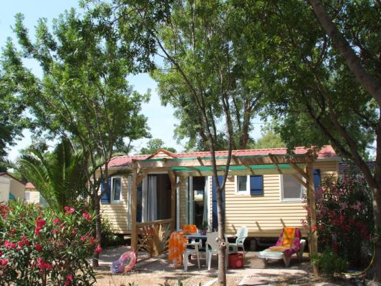 VERBLIJFSVERGUNNING COSY XL 6 AIRCONDITIONED (3 kamers)