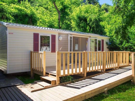 Stacaravan uitgerust voor gehandicapten (2 slaapkamers)