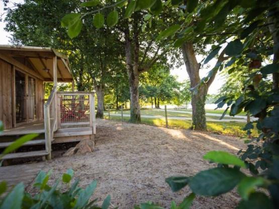 Confort Lodge SWEETFLOWER 43 m² 4/6 p. (2 kamers) + overdekt terras