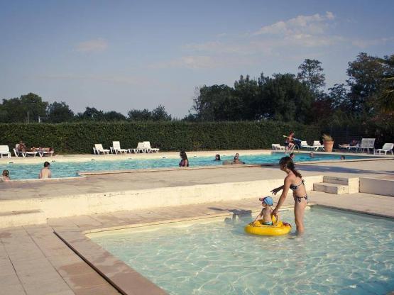 Gite - Vakantiehuis 85m² - 3 slaapkamers + terras + TV