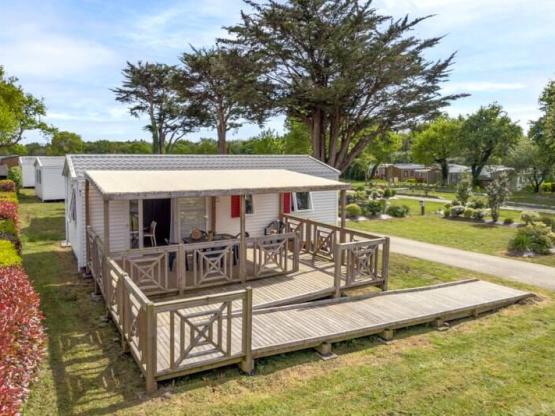 Stacaravan CONFORT 2 slaapkamers (voor mindervaliden) 30m²