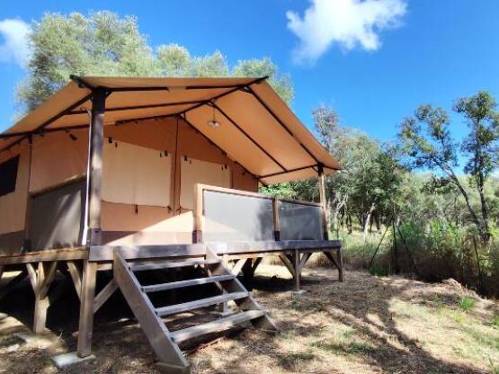 Bungalowtent VICTORIA -  2 slaapkamers. 23 tentes (L01 à L21)