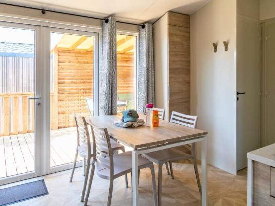 Premium 6-person mobile home