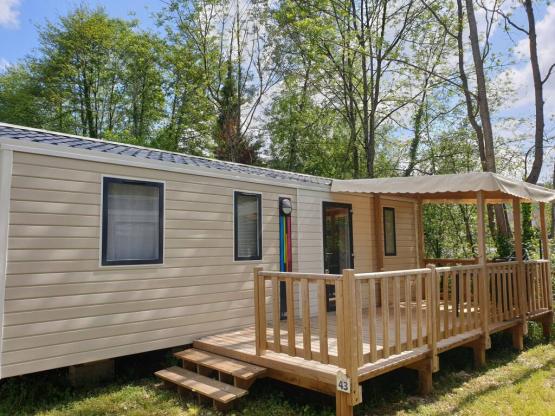 Bermuda Comfort Mobile Home - 3 slaapkamers - 31m² - TV -