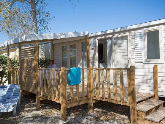 Starcaravan MAGNOLIA 26m² (2 kamers) met terras + airconditioning