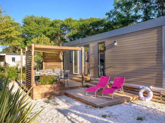 Stacaravan LAURIER ROSE Premium (3 slaapkamers) 33m2 - overdekt terras 19m² + TV + airconditioning