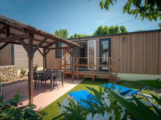 Stacaravan SAVANA+ - 32m² - 3 Kamer Airconditioning