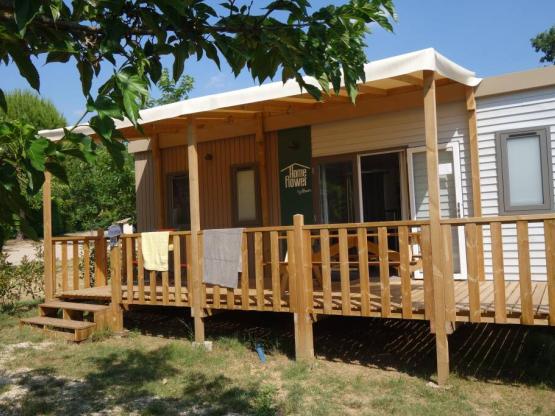 HomeFlower 26m² PREMIUM 2 bedrooms + Half-covered terrace + TV + air conditioner