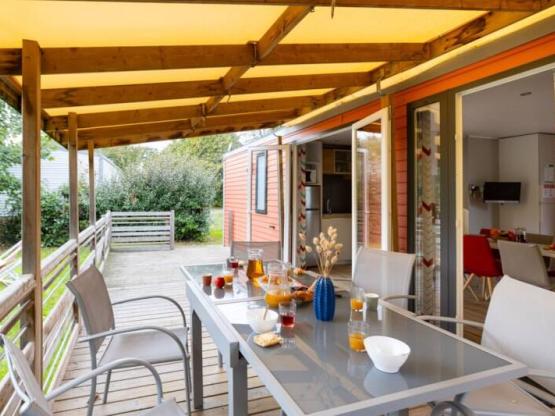 PREMIUM COTTAGE 40m² - vrij uitzicht op de natuur - 3 slaapkamers - TV - 2 badkamers - laadstation -