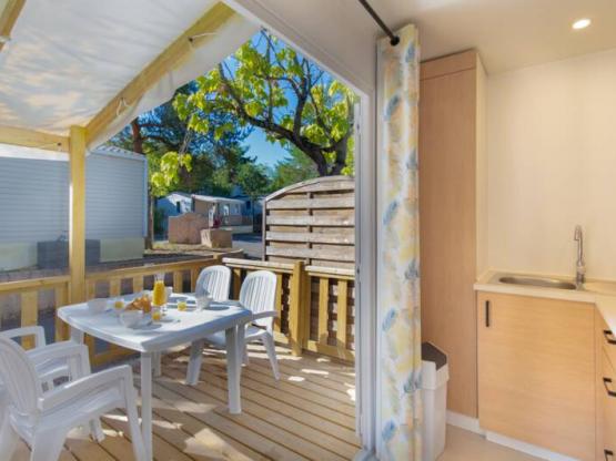 Stacaravan Romarin  20m² Luchtverfrissend/ 1 slaapkamer - Terras 11m2