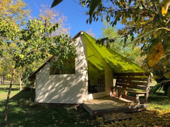 12 INSOLITE NATURE Tent Ecolodge 21m² - 2 slaapkamers