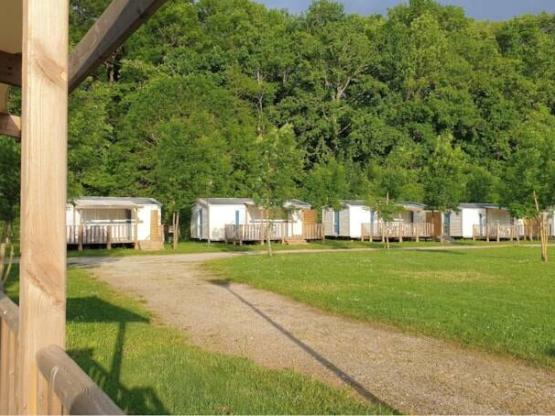 Stacaravan-2 slaapkamers 2 badkamers