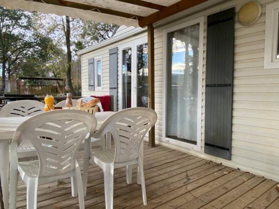 Stacaravan 3 slaapkamers / COMFORT  (CLIM + PLANCHA + TV)