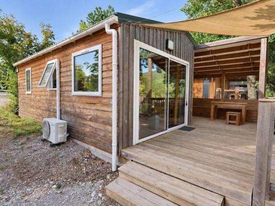 Luxe Mimosa chalet met uitzicht op de rivier met panoramisch uitzicht - Air-conditioned