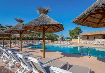 Camping La Pinède