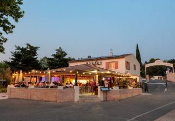 Camping La Pinède