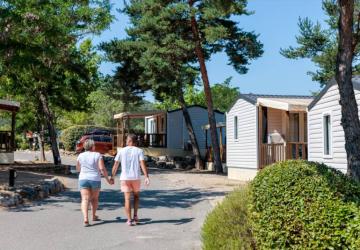 Camping La Pinède